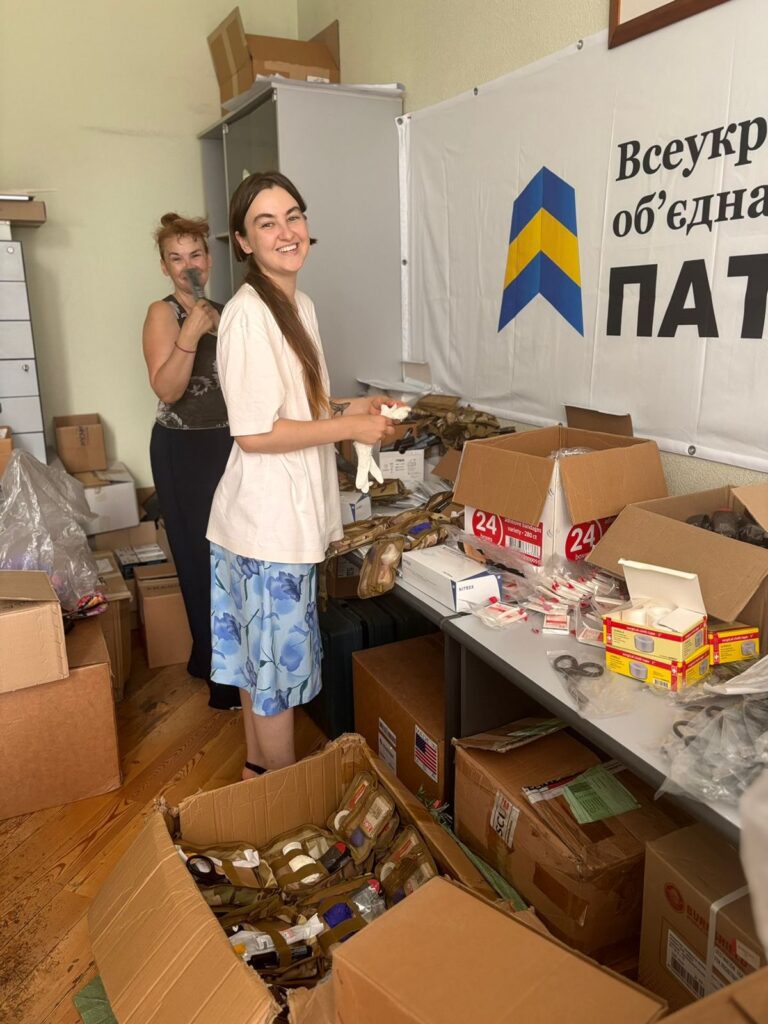 1000 first aid kits were bought