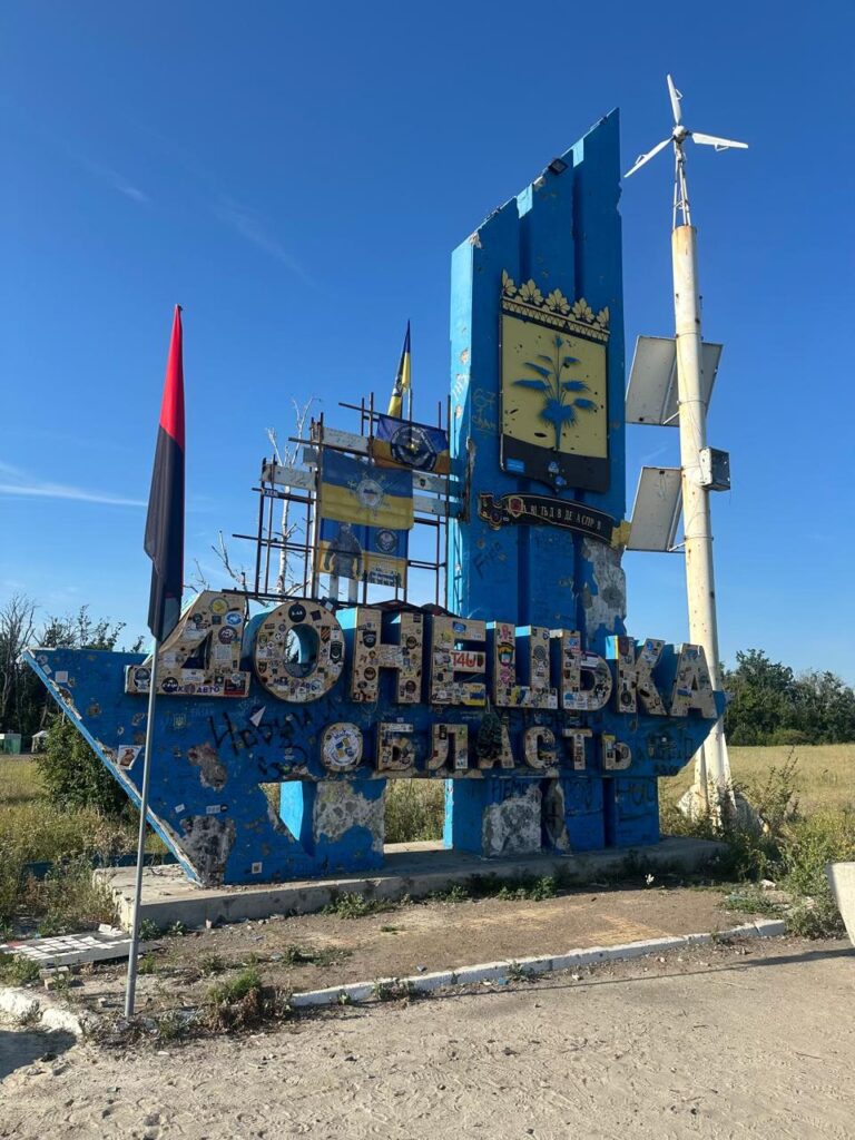 Medical supplies delivered for military in Donetsk sector