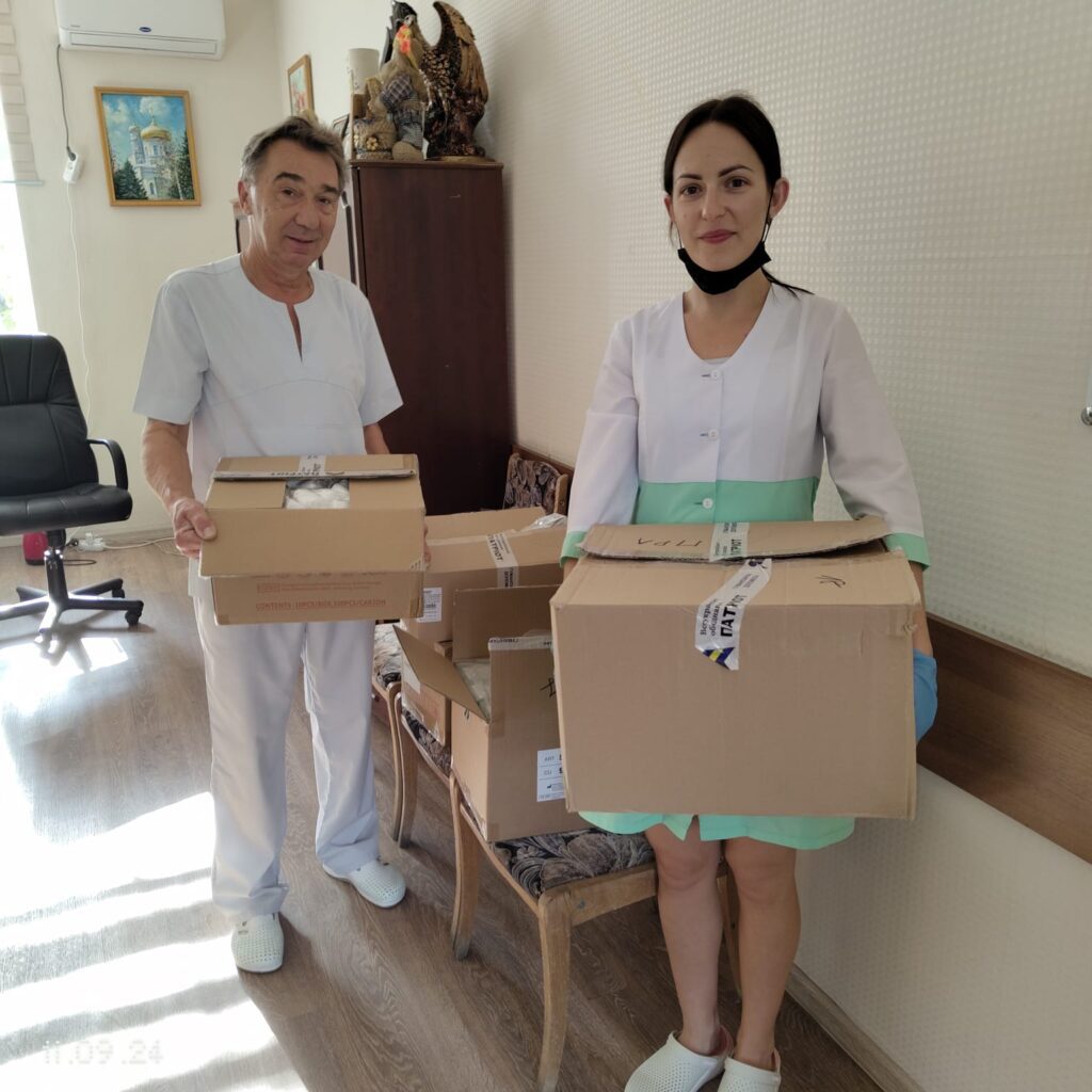 Together with our partners Life Line Ukraine, we delivered the necessary aid to medical institutions in Dnipropetrovs'k and Zaporizhzhia.