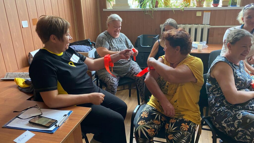 Training for Ukrposhta employees in Kostyantynivka, Druzhkivka, Kramatorsk and Sloviansk from the MedPatriot team