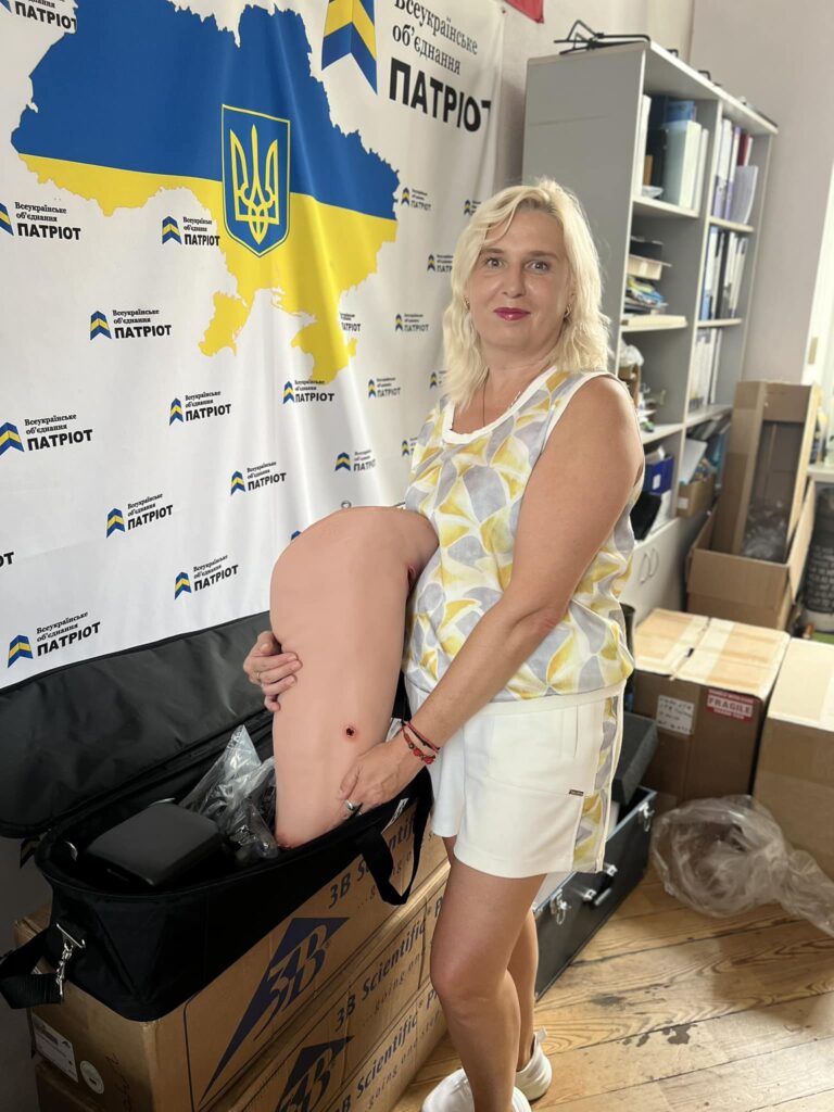 Шість палет допомоги від партнерів Nova Ukraine вартістю понад 5 000 000 грн