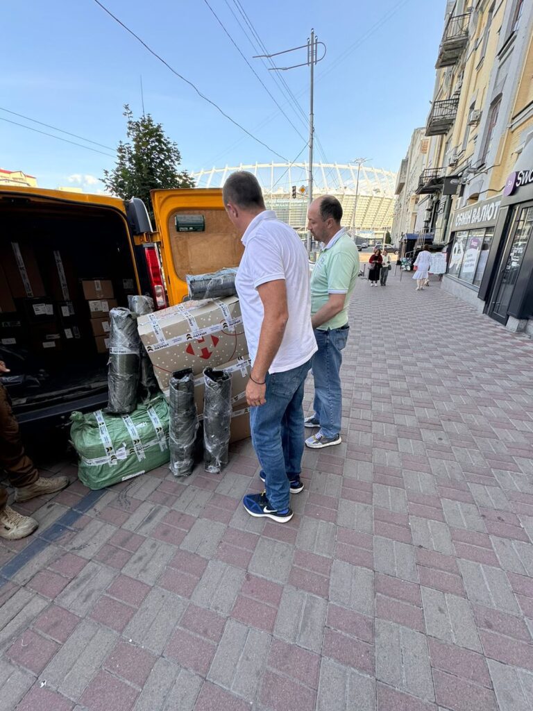 Доставили медичний вантаж для військових на Донецькому напрямку