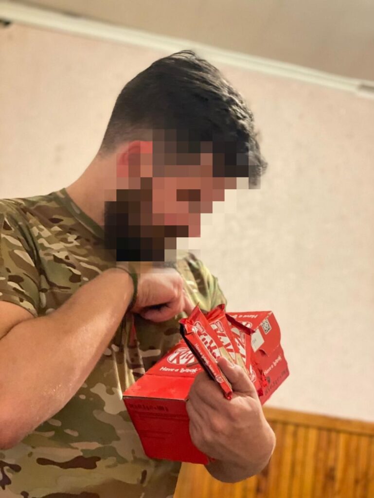 Sweets to the front line. Together with partners, we sent chocolate bars to the military