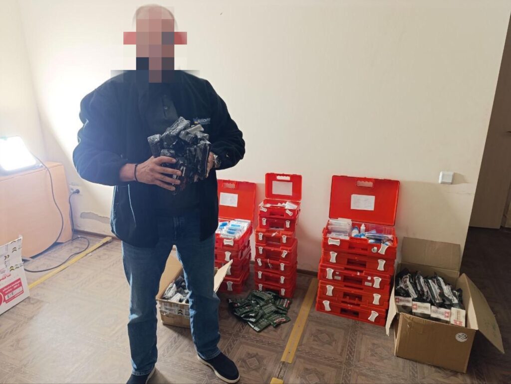 Another shipment of tactical medicine and other useful items to the front line