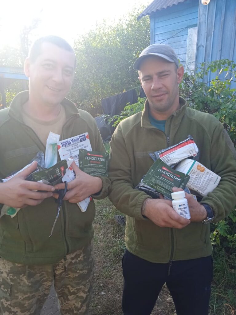 Чергова партія вантажів вже в руках наших захисників та бойових медиків