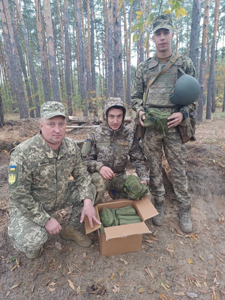 Чергова партія вантажів вже в руках наших захисників та бойових медиків
