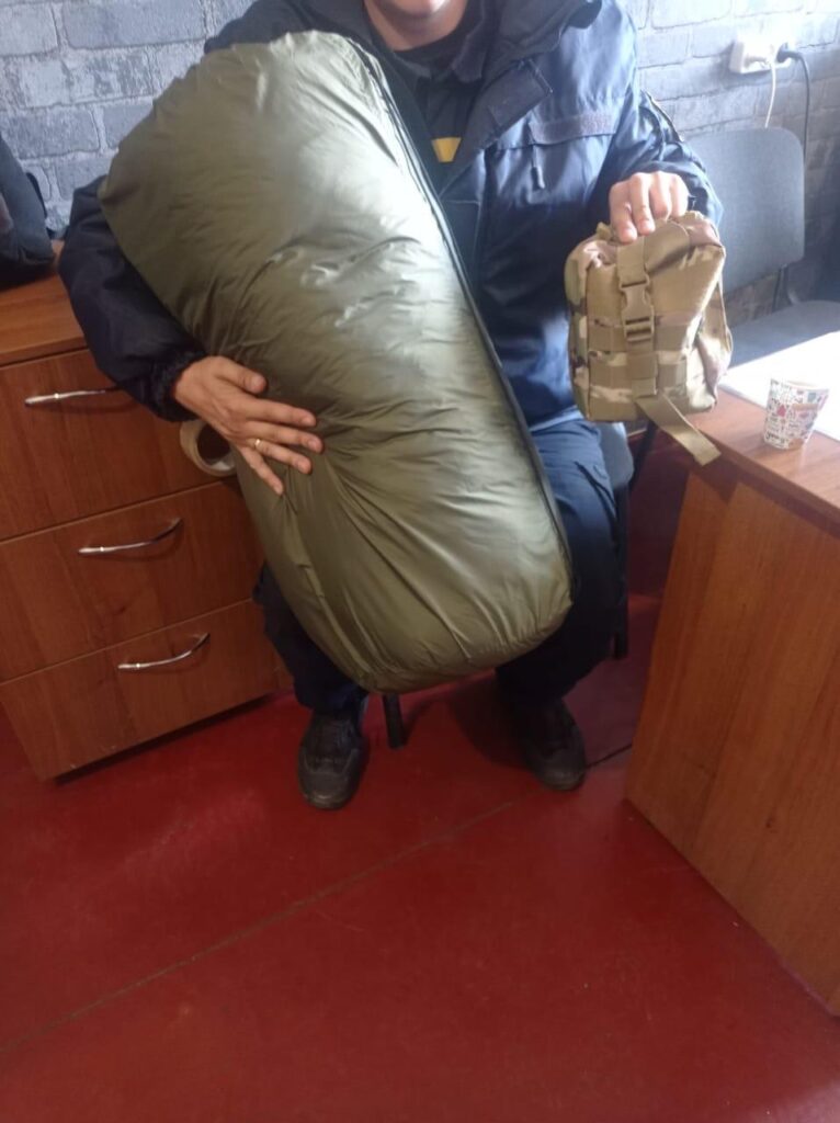 Продовжуємо відправляти спальники спільно з Nova Ukraine військовим